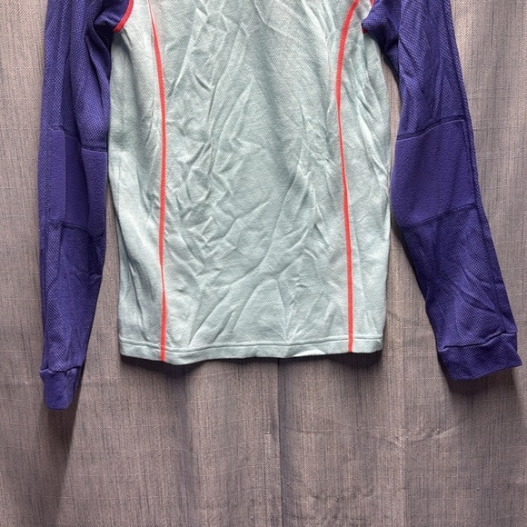 🇺🇸 Helly Hansen Blue and Purple Long Sleeve Shirt size large - Picture 4 of 8